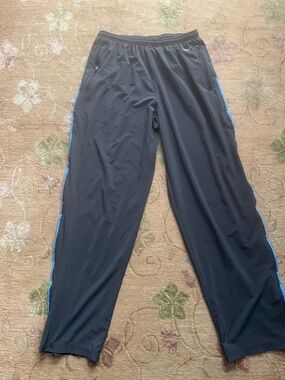 Nike Men's Grey/Blue Stripe Joggers with Blue Side Piping